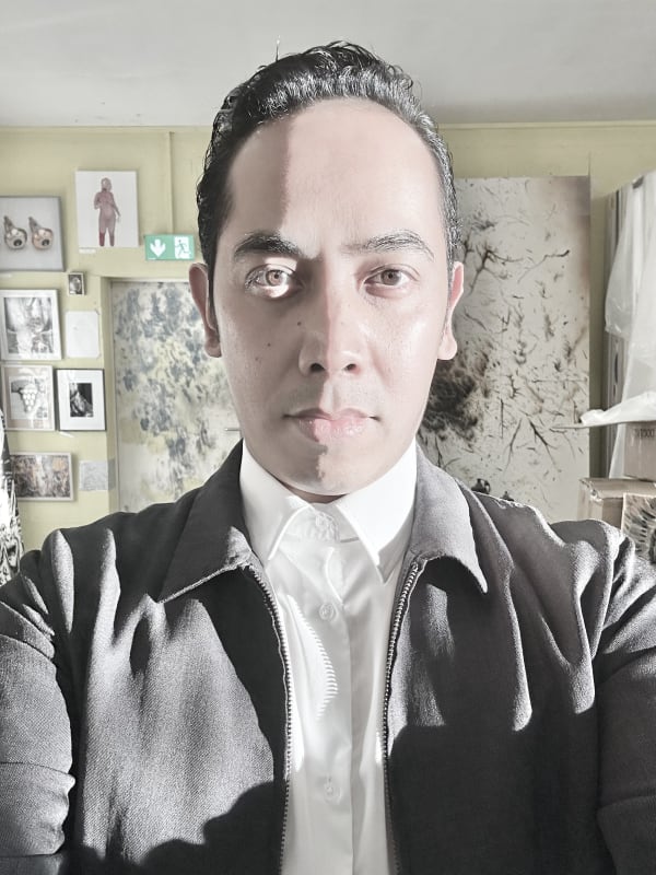 ERIC ERISTON WINARTO, SELFIE, 2024