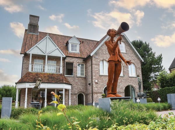 SINT-MARTENS-LATEM, LATEMSTRAAT 5, +32 9 335 06 33