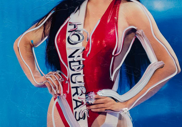 FaceTune Portraits : Universal Beauty Gretchen Andrew