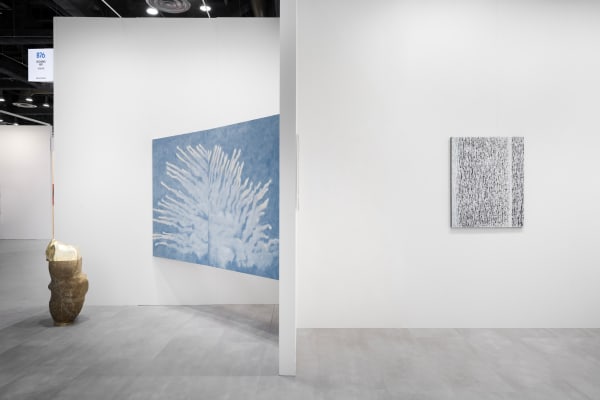 Installation view of SEOJUNG ART booth(COEX Hall B, B76) at Kiaf SEOUL 2024. Photo: Jeon Byung-cheol. Courtesy of SEOJUNG ART.