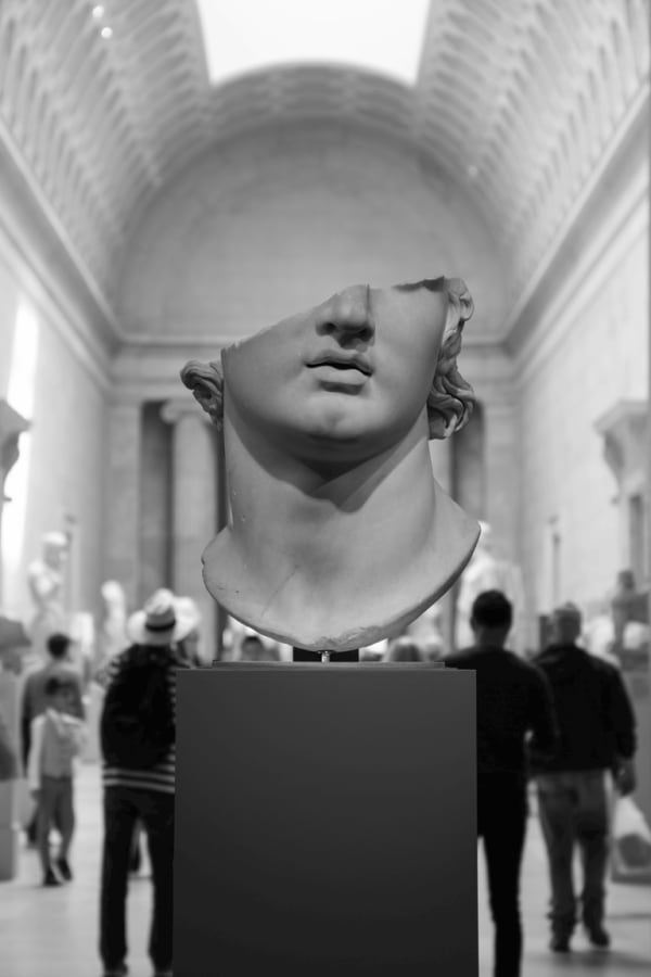 Aura Rosenberg Colossal Head, 2018 lenticular print 70 7/8 x 47 1/4 inches