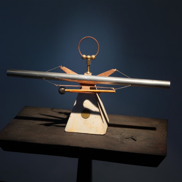 Tensor Pyramid Ding Dong, Mark Brazier-Jones