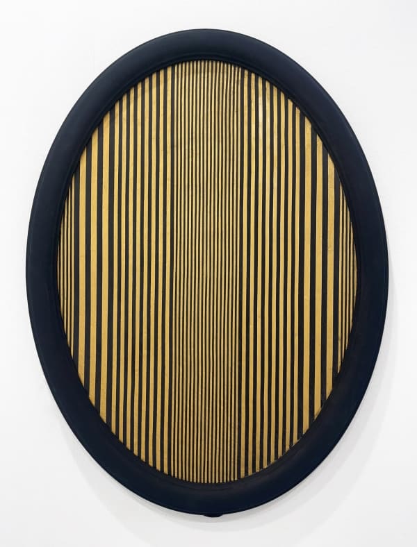 Elio Marchegiani Grammature d’oro K 24 – supporto lavagna ovale n.10 1979 Mixed media 79 × 59 cm
