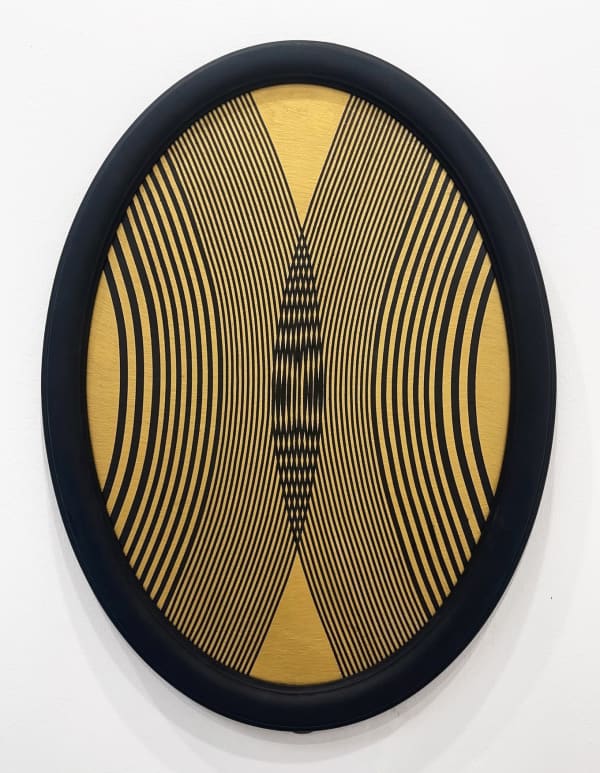 Elio Marchegiani Grammature d’oro K 24 – supporto lavagna ovale n.9 1979 Mixed Media 79 × 59 cm