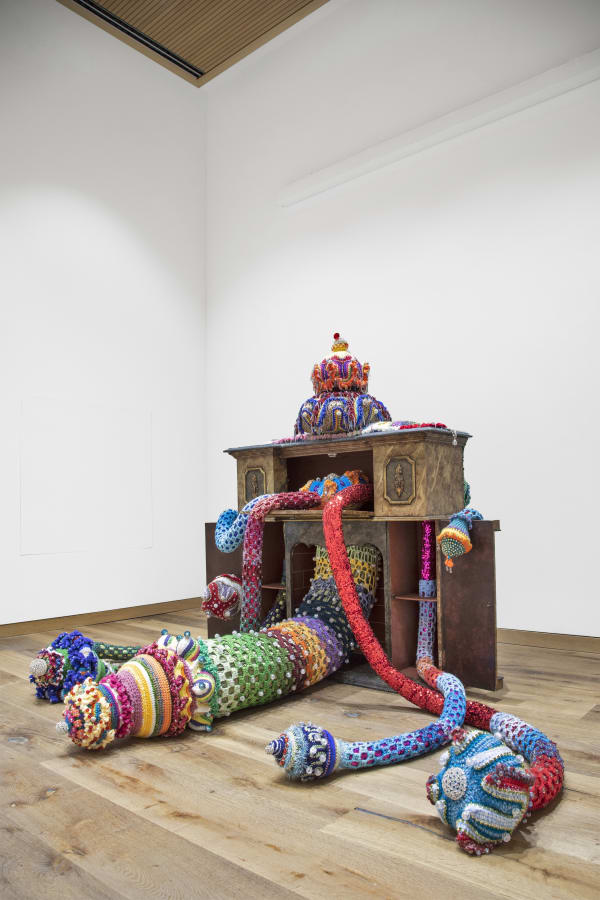 Sculpture: Joana Vasconcelos courtesy of Galleria Mimmo Scognamiglio