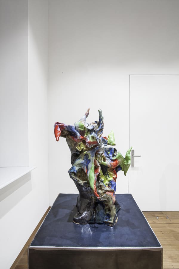 Ruben Pang, Phantom Throat, 2018-2019, Ceramic, 42 × 28 × 33 cm