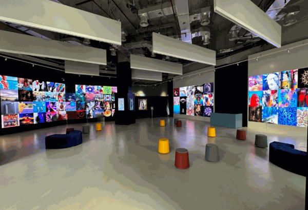 Exploring Mondoir: Connecting Physical and Digital Art Worlds