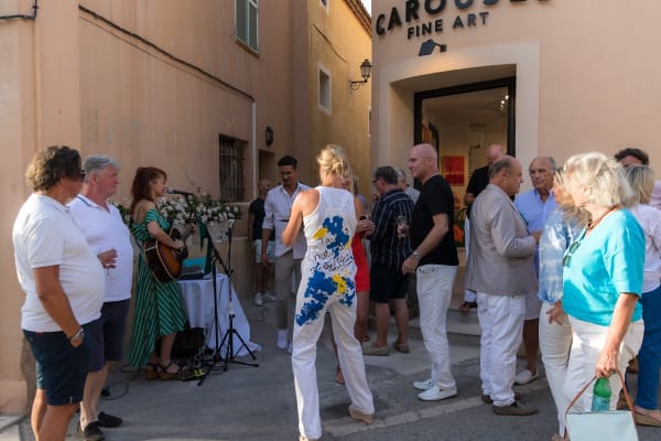 People outside of Carousel Fine Art's gallery space in Saint Tropez.