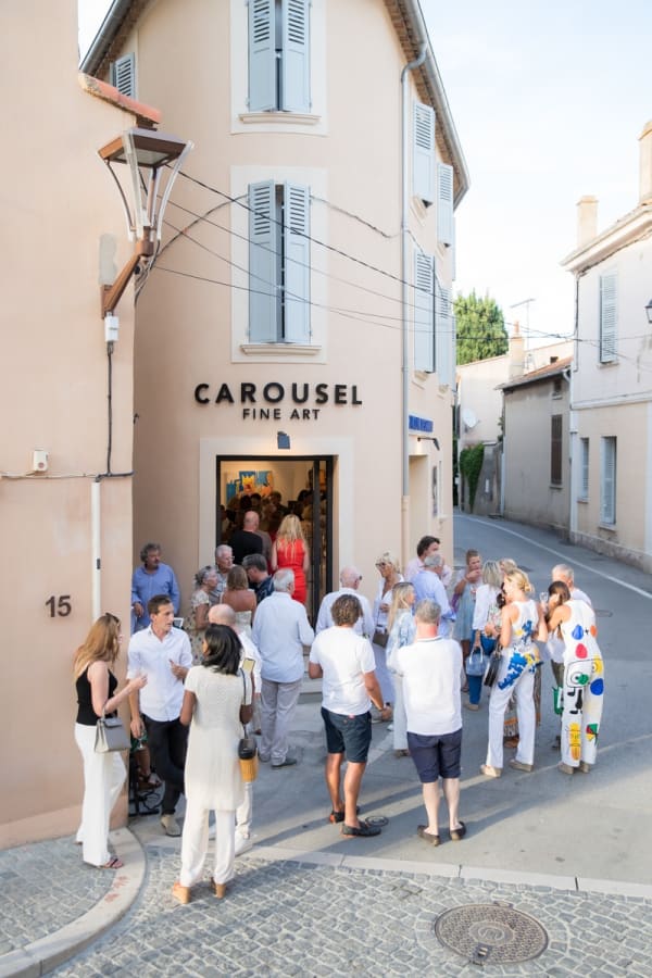 People outside of Carousel Fine Art's gallery space in Saint Tropez.