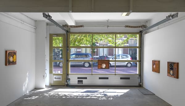 Piotr Łakomy Frontspace: Worms