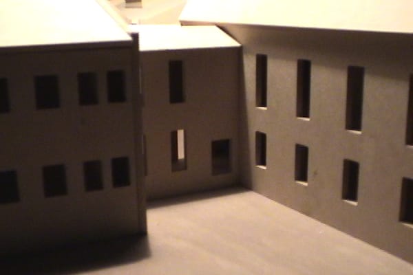 Seodaemun Prison, 2004, A model of Seodaemun Prison made of wood, 4 video cameras, a video projector, 4 motors, 160x140x120cm 서대문형무소, 2004, 나무, 모터, 4대의 소형 비디오카메라, 4개의 모터, 비디오 프로젝터, 160x140x120cm