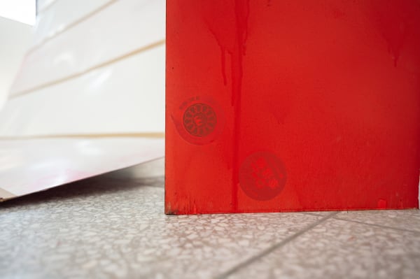 ‘Untitled’ (Gate with Canopy) 2018 Plywood, timber, steel pipe, card, Xuan paper, paint, spray paint, red and black calligraphic ink, rope, pulleys, wire rope, 25kg weights, bolts Dimensions variable. Main structure 290 x 650 x 430 cm