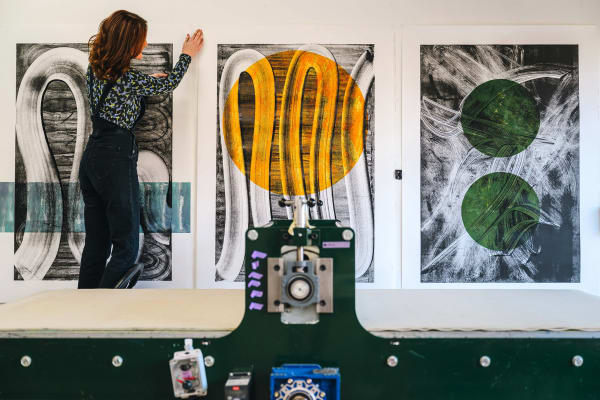 Zara Dolan winner of New Zealand Painting and Printmaking Award
