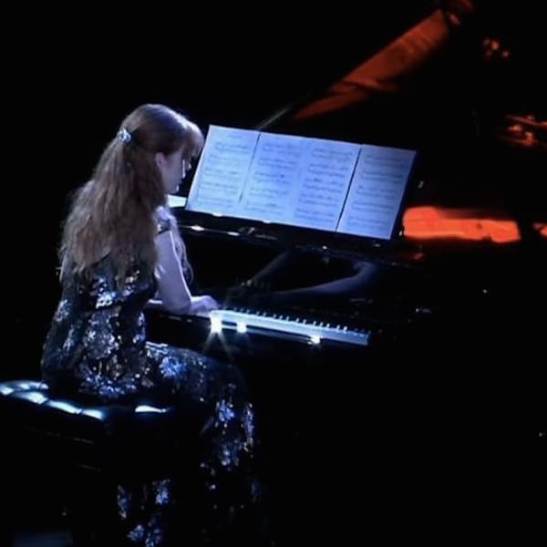 Performance: pianist Sarah Cahill responds to the work of Amy Trachtenberg (BOXBLUR)