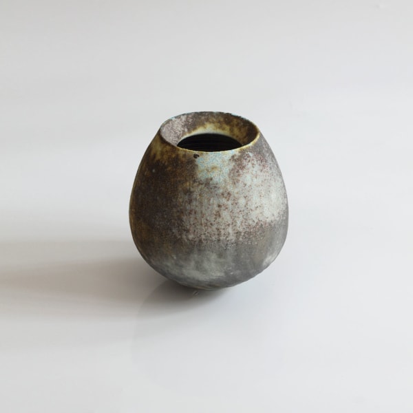 Jack Doherty, D19. Carved Pod Form (folded rim)