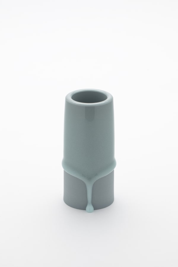 Jaejun Lee, 16. Grey Celadon Cylinder