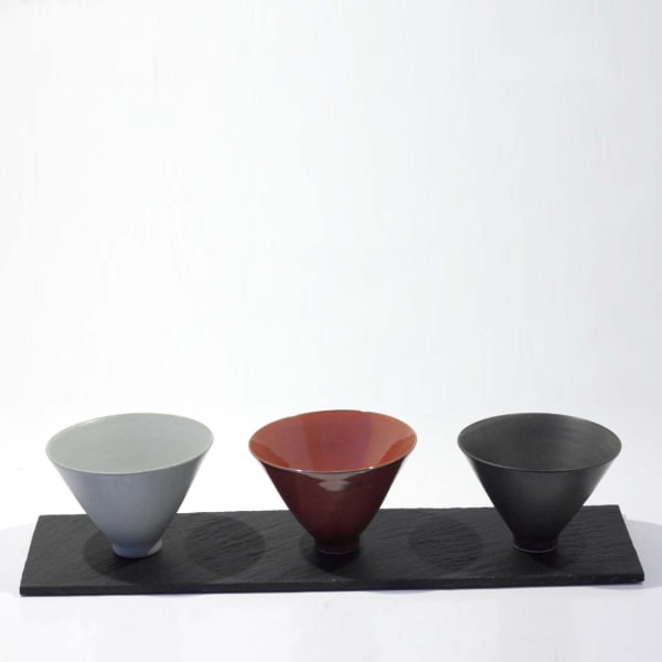 Robyn Hardyman, RH22 set of 3 dishes on slate, red/ dark grey/ blue-grey