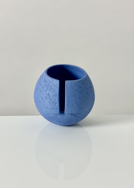 Ashraf Hanna, 1. Indigo cut and altered pinch pot