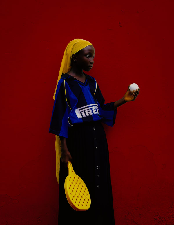 Sarfo Emmanuel Annor, le photographe qui magnifie les accessoires de sport avec son téléphone : « C'est l'outil parfait pour...