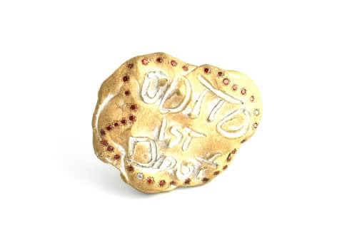 9k gold, cubic zirconia