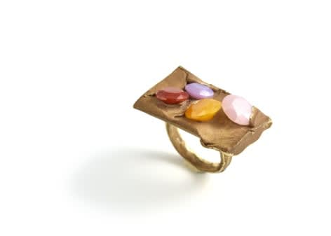 9k gold, cubic zirconia