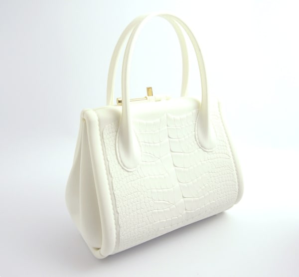 7 Necessities – Purse of Wonders