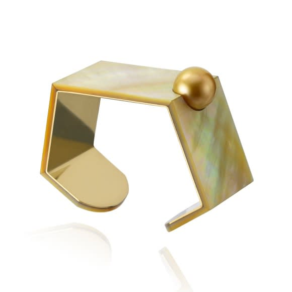 Melanie Georgacopoulos, Corner Pearl Nacre Bangle