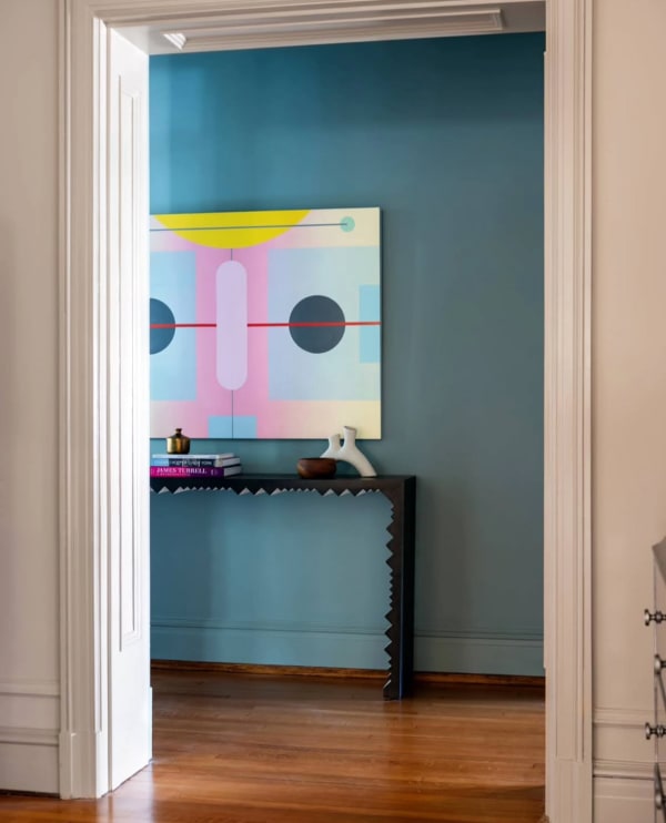 Artwork: Amy Chan Designer: Ivey Design Group (2024 Showhouse)