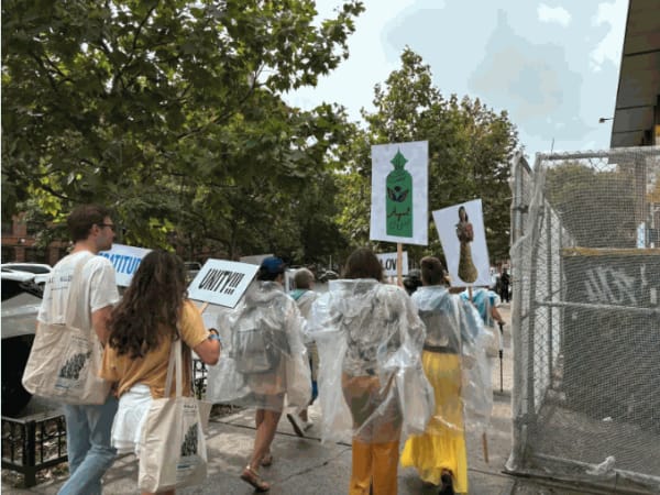 The procession advancing toward El Museo del Barrio, the last stop.