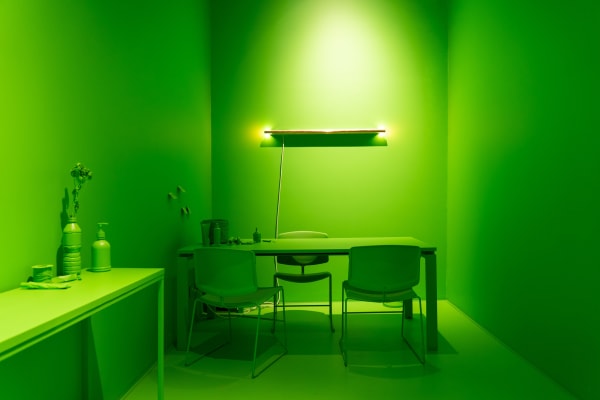 Caline Aoun, Vanishing Act IV, Marfa’ office supplies, desk, desk chairs, post-its, paint, Variable Dimensions