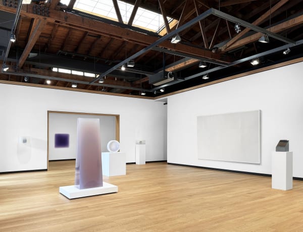 LUMINARIES OF LIGHT Pioneers of the California Light & Space Movement