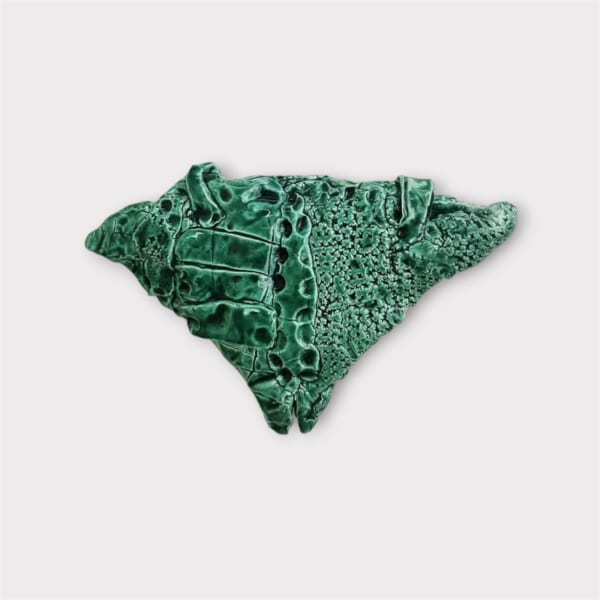 Hannah Yeadon, Untitled (Wall ceramic), 2018