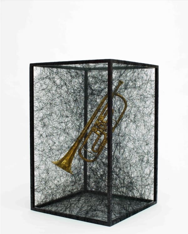 Chiharu Shiota Trauma Trompete Alltag Trumpet 2010 45X45X70Cm