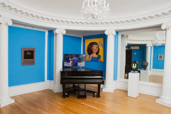 BANK画廊于纽约Esther艺博会呈现作品。©️ Dana Golan for The New York Times