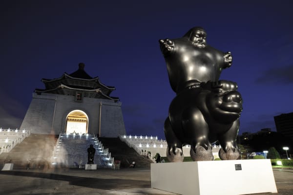 李真 LI CHEN, 大士骑龙