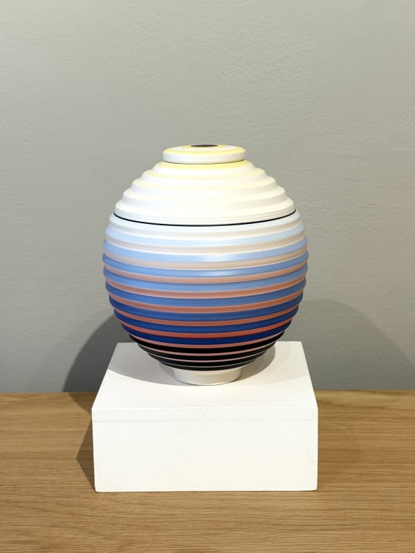 JIN EUI KIM, OBJECT SPHERICAL FORM WITH LID (CG2518)