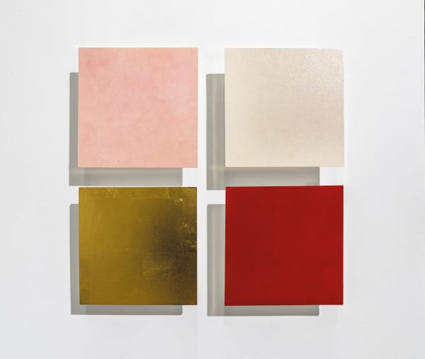 Renate Balda ,Hommage an die frühe italienische Tafelmalerei des Trecento, Auswahl 2021, Schellacktusche auf Japanpapier, montiert, Goldschnitt, 18 x 18 x 3cm