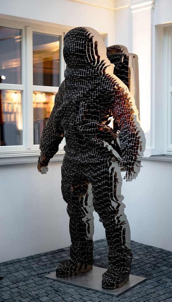 Julian Voss-Andreae, Julian Voss-Andreae "Astronaut"