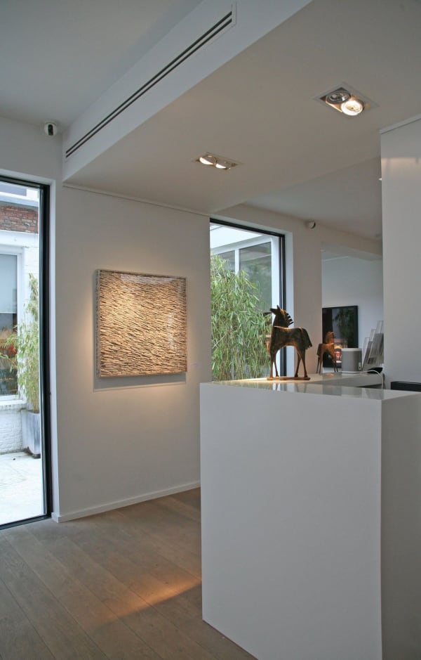 10397197 616393898462627 3875703386463077747 O