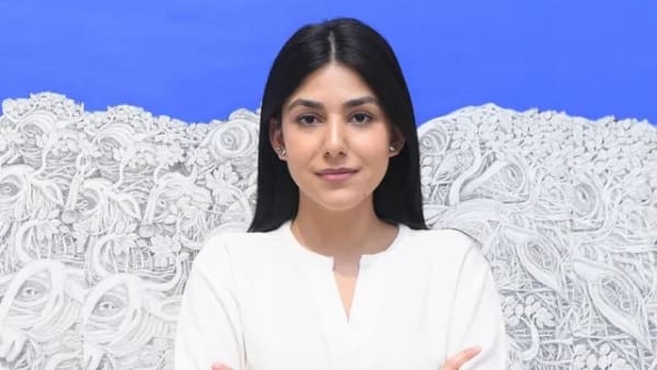 Sanya Malik at revered artist Ompal Sansanwal's exhibition 'JIVA'