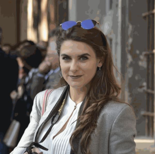 ALESSIA TOFFANIN, Art Manager, Registrar and Administration