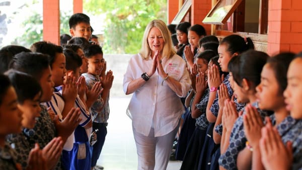 Margaret Barry, founder of Bali Children Foundation will be present on this very special evening and will answer your questions during our Fast and Curious Q&A session starting at 6pm. Don't miss it :)