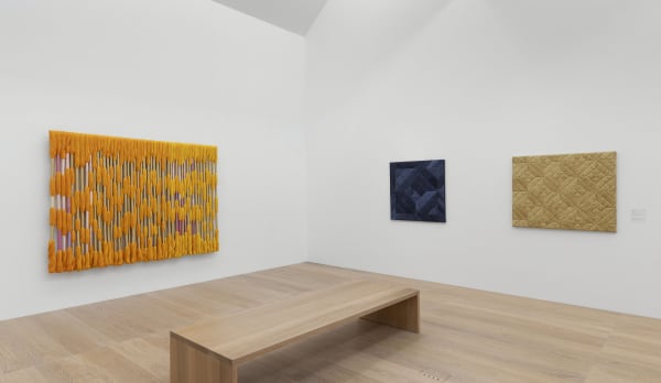 Ausstellungsansicht/Exhibition View SHEILA HICKS 2024 © Josef Albers Museum Quadrat Bottrop, Foto: Philipp Ottendörfer