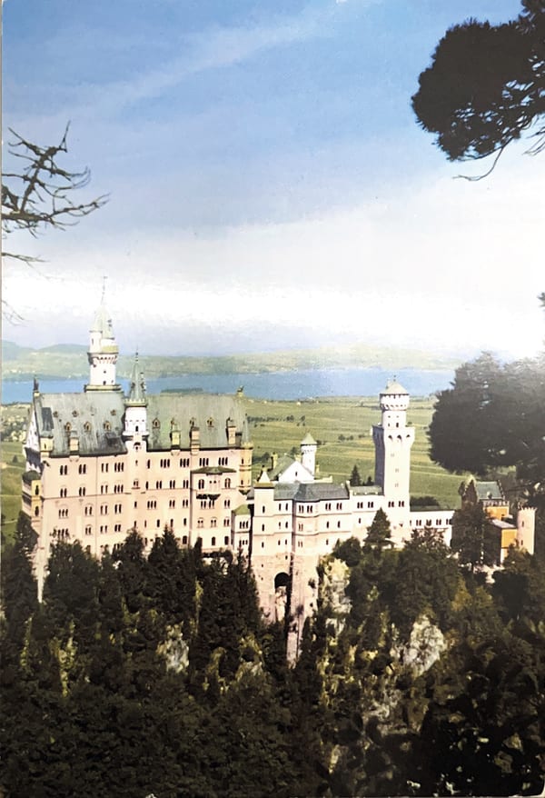 Lawrence Weiner Auf Sand gebaut. Mit einer ändern Basis tatsächlich.