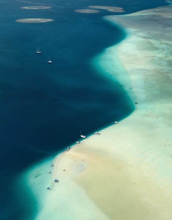 kaneohe sandbar I, 2016 38 x 30 in. , Ed. 7 54 x 43 in., Ed. 7 72 x 58 in., Ed. 7 90 x 70 in., Ed. 7
