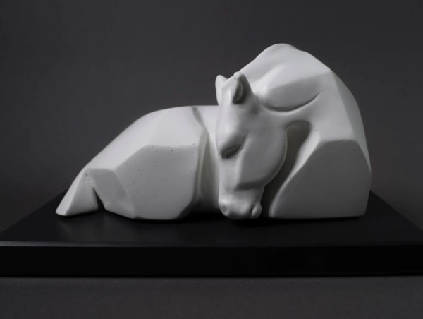 Claire Verity - VER V - Equus Albus