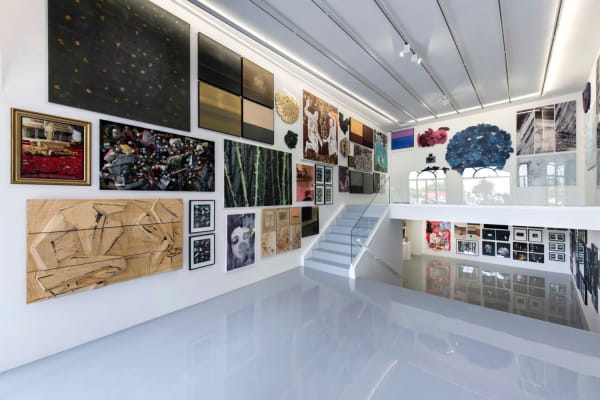 Installation view of Eternal Summer, group exhibition, Art On Istanbul Pera, 2020. Photo © Kayhan Kaygusuz, courtesy of the artists and Art On Istanbul.