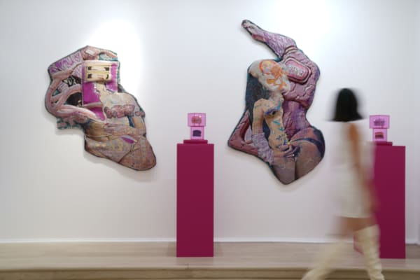 Vita Kari & Peipei Li: A Shot@LOVE