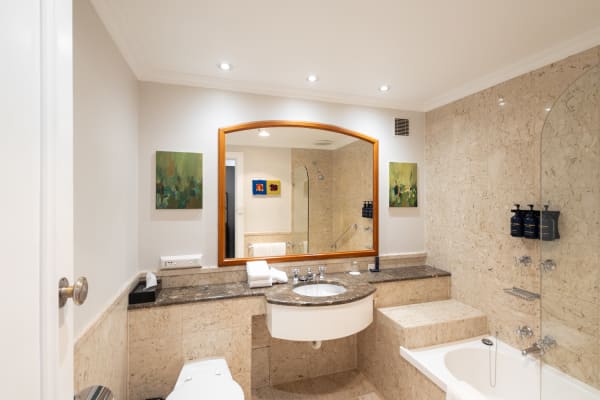 330 Fo Enander Galleries Spring1883 2025 1