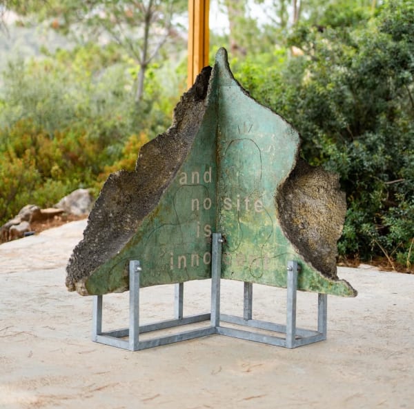 Iván ARGOTE All words fall by their own weight... and no site is innocent, 2016 © Courtesy of the artist and Perrotin.